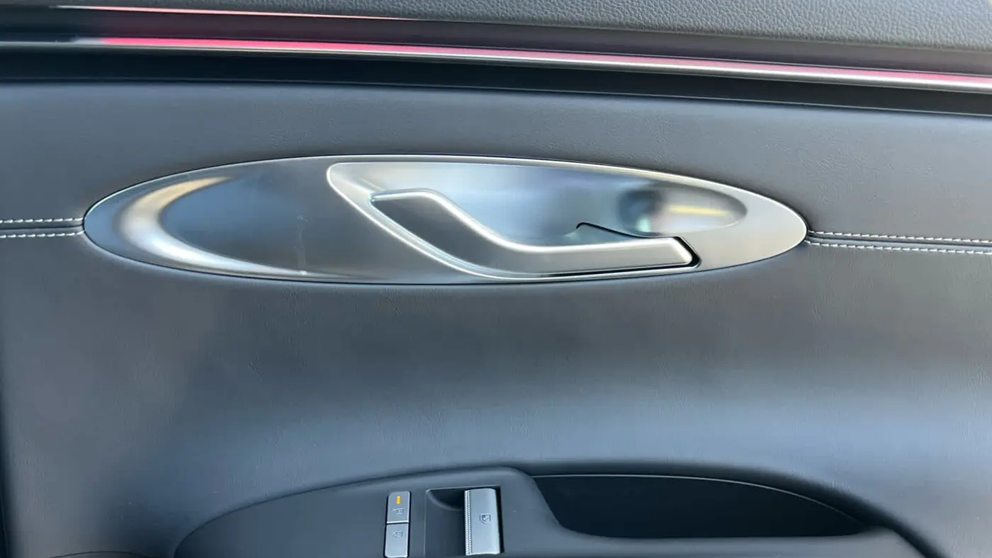 2026 Genesis GV70 2.5T Standard