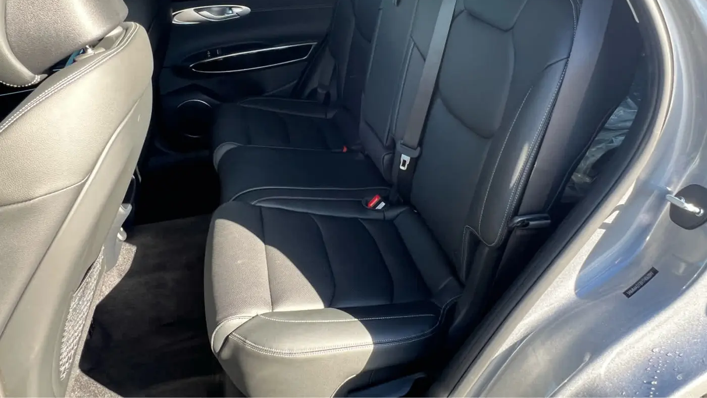 2026 Genesis GV70 2.5T Standard