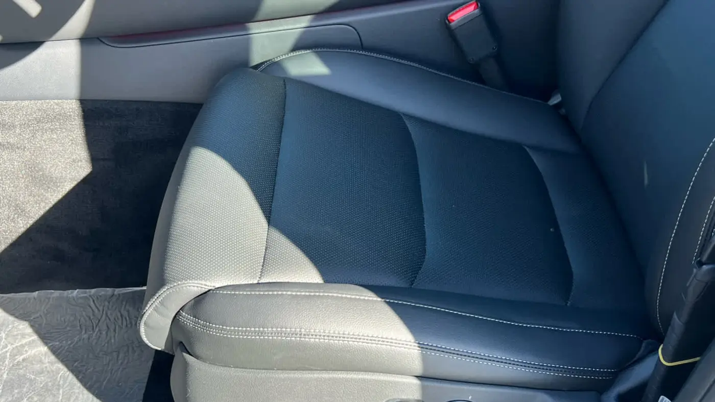 2026 Genesis GV70 2.5T Standard