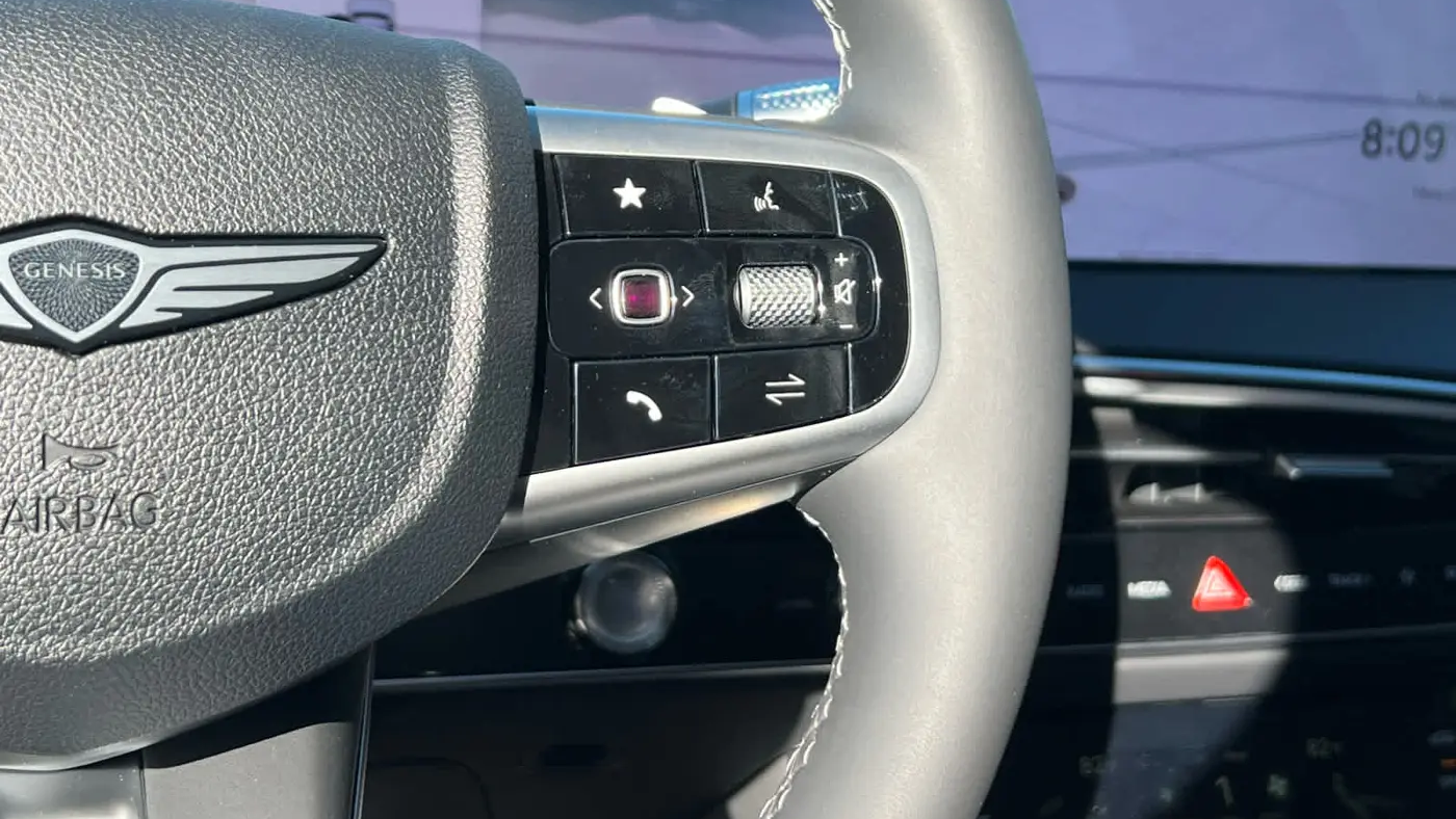 2026 Genesis GV70 2.5T Standard
