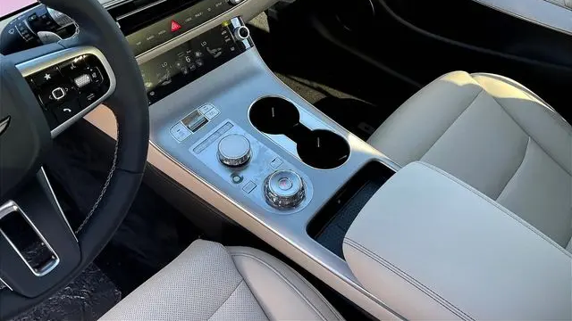 2026 Genesis GV70 2.5T Select
