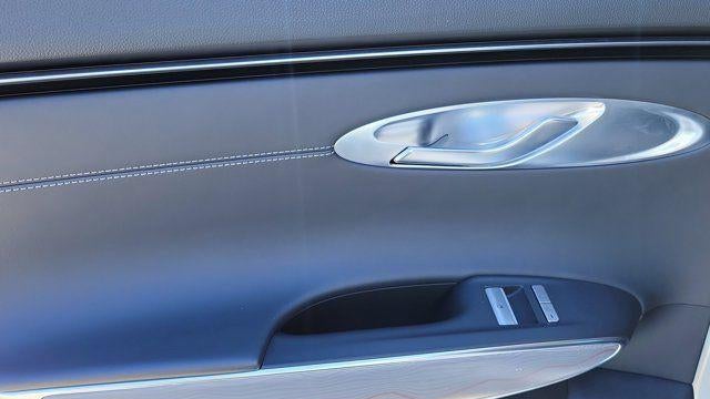 2024 Genesis GV70 2.5T Standard