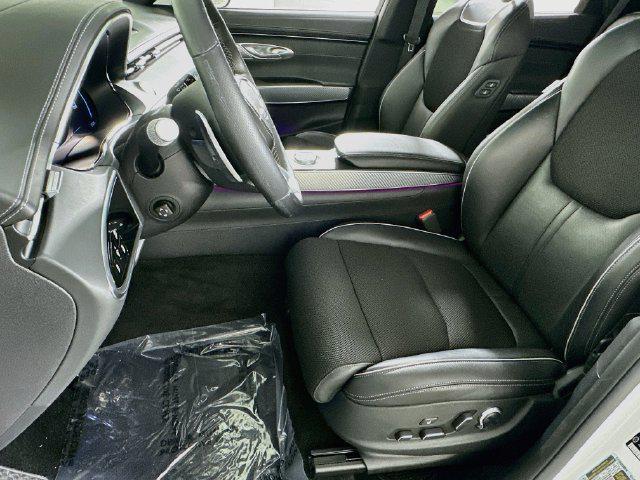 2025 Genesis Gv70 - $42,280