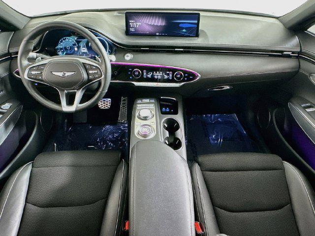 2025 Genesis Gv70 - $42,280