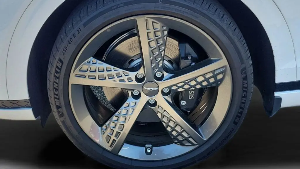 2025 Genesis GV70 2.5T Standard
