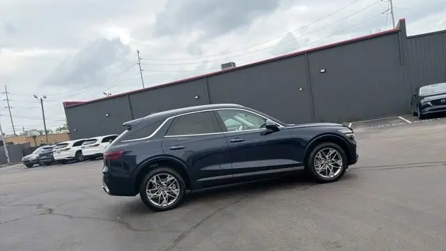 2025 Genesis GV70 2.5T Standard