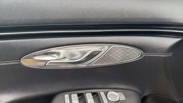 2025 Genesis GV70 2.5T Standard