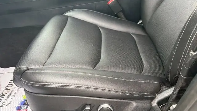 2025 Genesis GV70 2.5T Standard