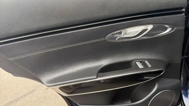 2025 Genesis GV70 2.5T Standard