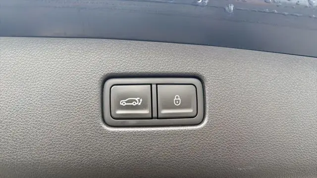 2025 Genesis GV70 2.5T Standard