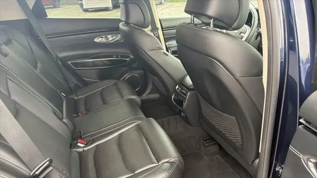 2025 Genesis GV70 2.5T Standard