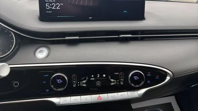 2025 Genesis GV70 2.5T Standard
