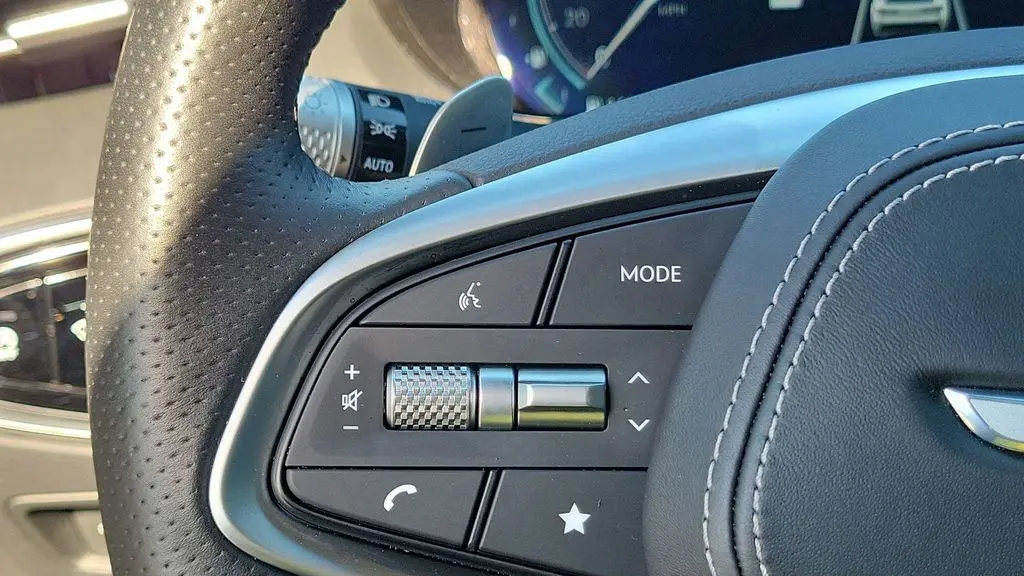 2025 Genesis GV70 2.5T Standard