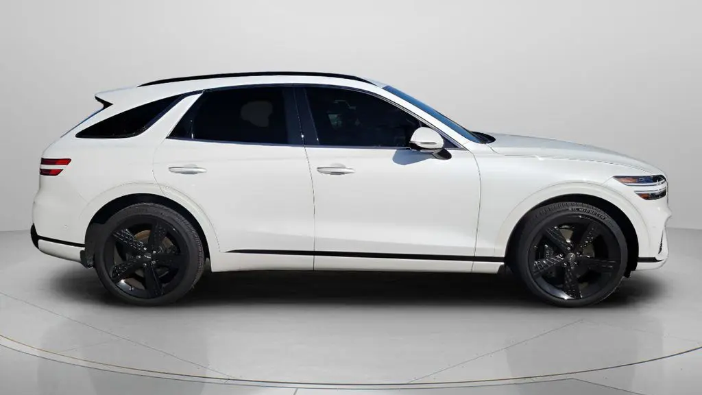 2025 Genesis GV70 2.5T Standard