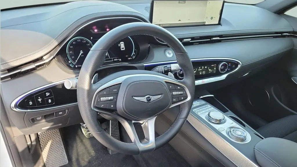 2025 Genesis GV70 2.5T Standard