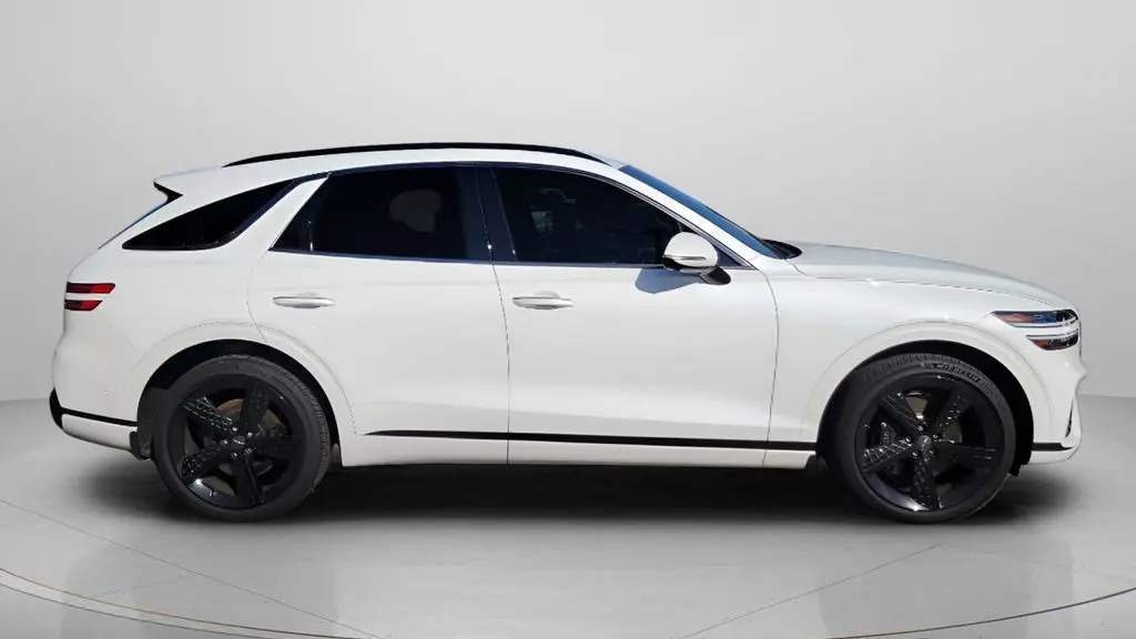 2025 Genesis GV70 2.5T Standard