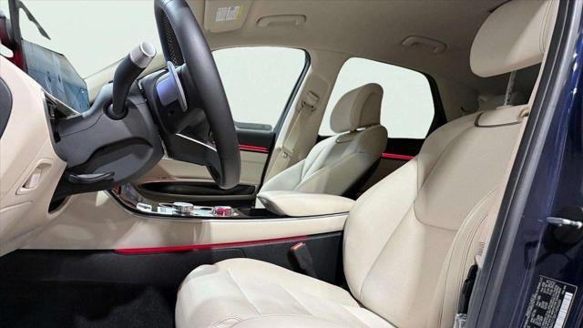2026 Genesis GV70 2.5T Standard