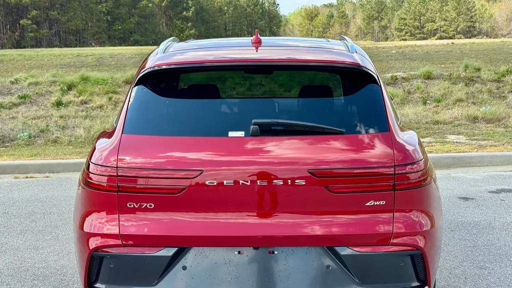2026 Genesis GV70 2.5T Select