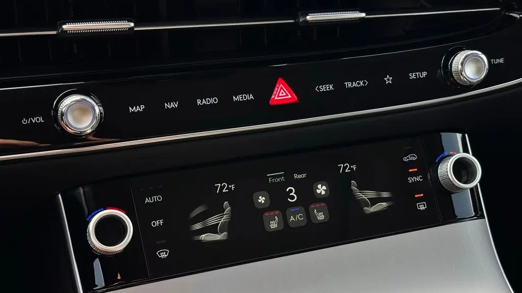 2026 Genesis GV70 2.5T Select