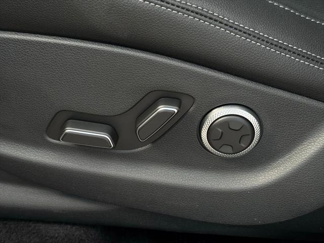 2026 Genesis Gv70 - $54,067