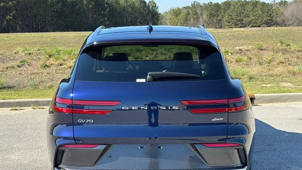 2026 Genesis GV70 2.5T Select
