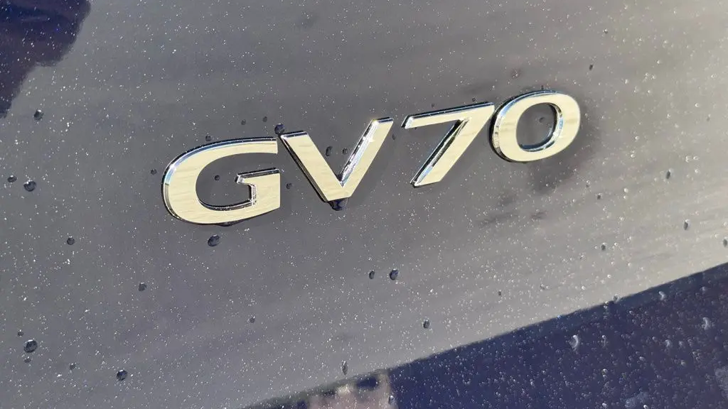2026 Genesis GV70 2.5T Select