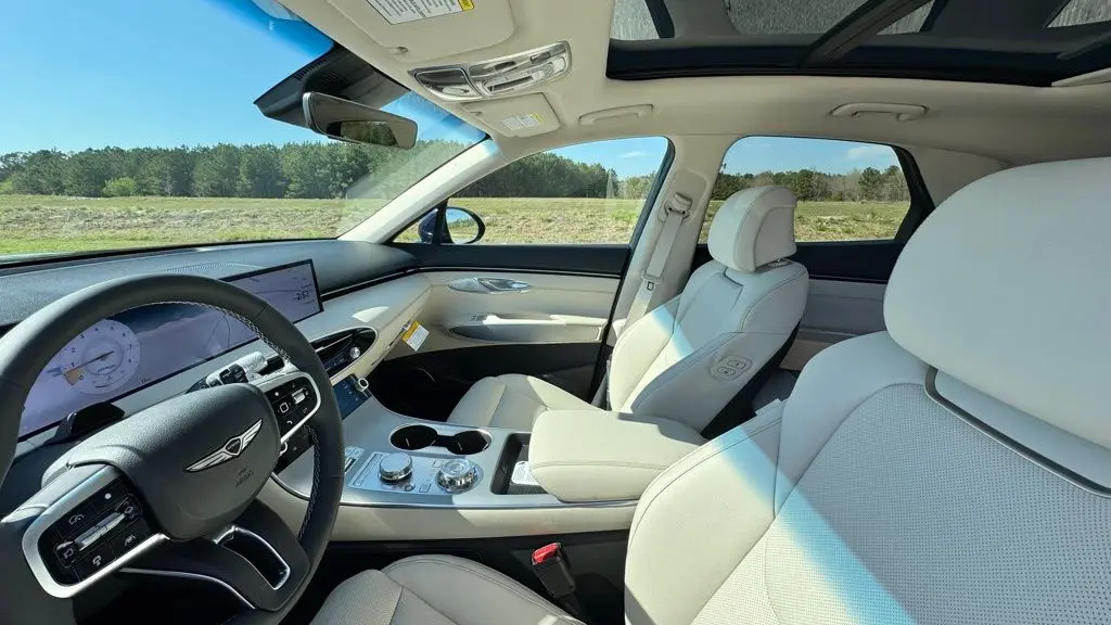 2026 Genesis GV70 2.5T Select