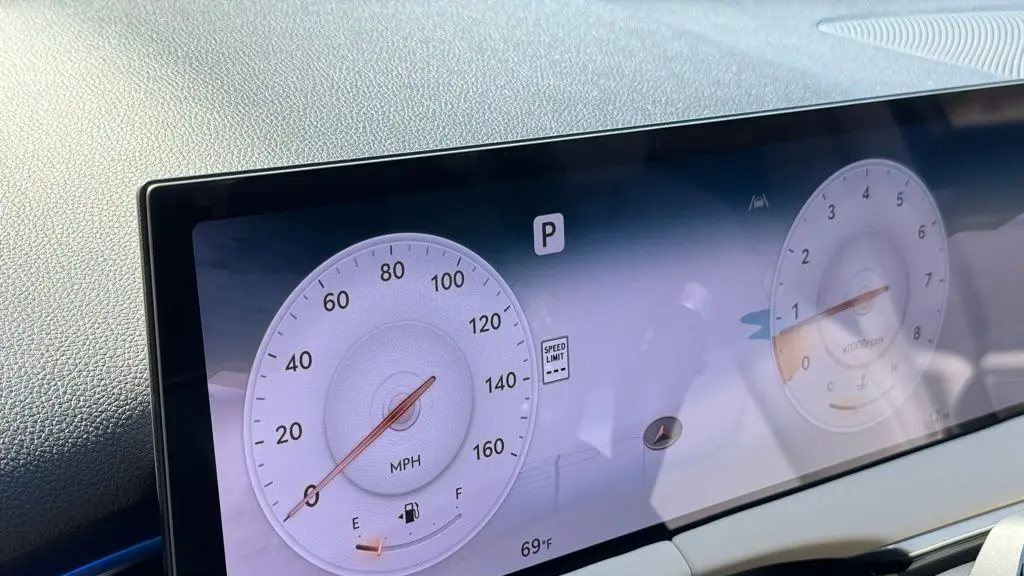 2026 Genesis GV70 2.5T Select