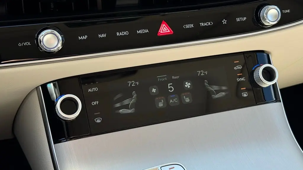 2026 Genesis GV70 2.5T Select
