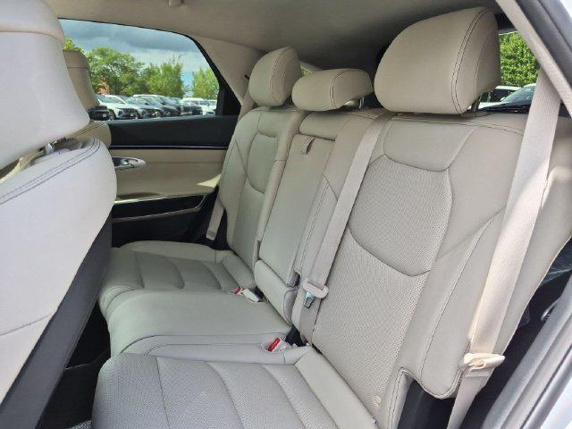 2026 Genesis Gv70 - $48,003