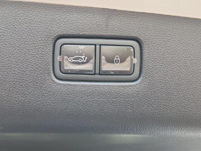 2026 Genesis Gv70 - $48,003