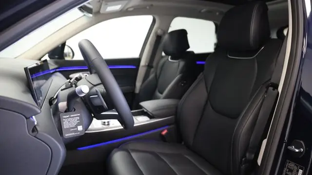 2026 Genesis GV70 2.5T Select