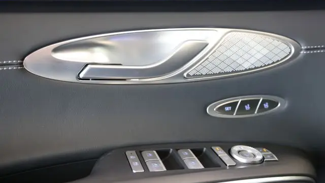 2026 Genesis GV70 2.5T Select