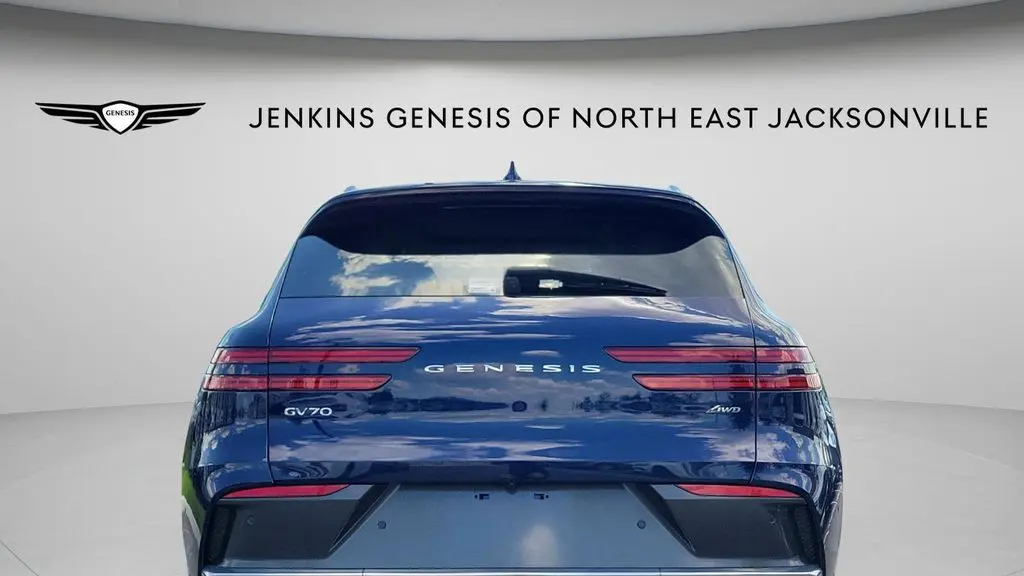 2026 Genesis GV70 2.5T Advanced