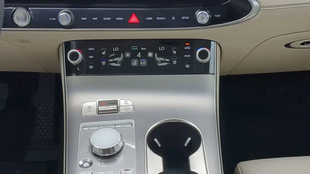 2026 Genesis GV70 2.5T Advanced