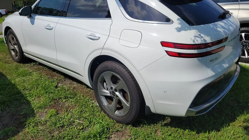 2026 Genesis GV70 2.5T Advanced