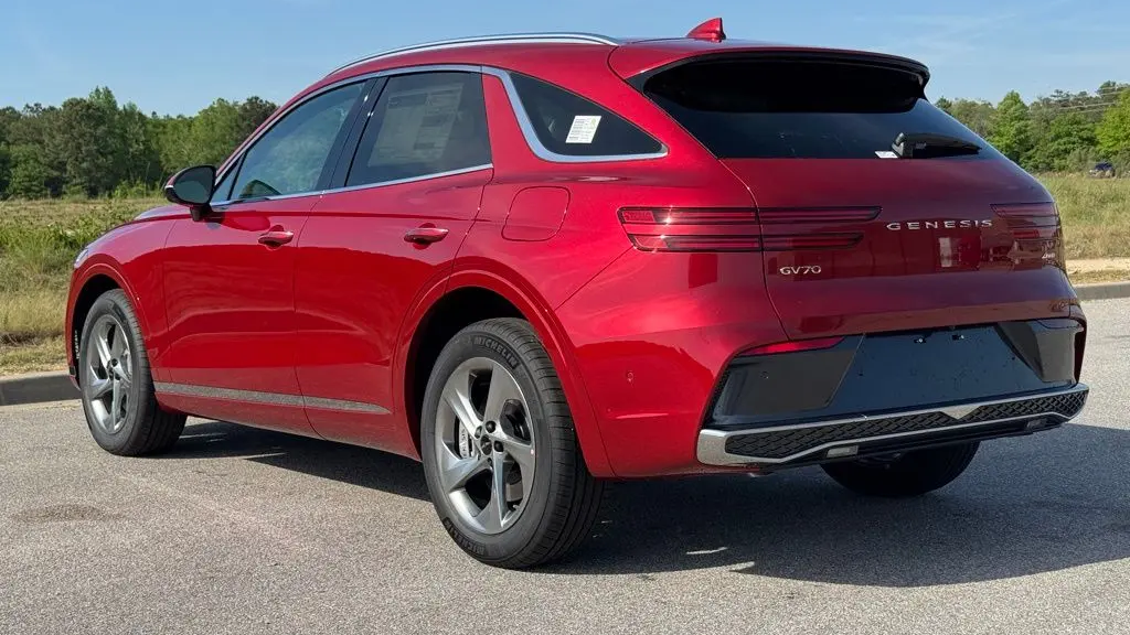 2026 Genesis GV70 2.5T Advanced