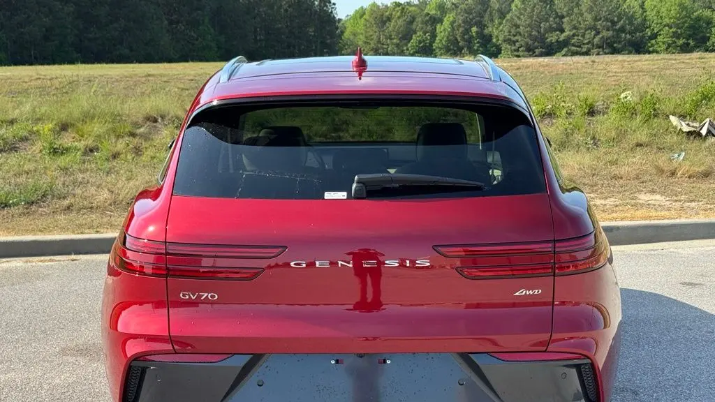2026 Genesis GV70 2.5T Advanced