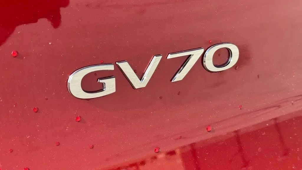 2026 Genesis GV70 2.5T Advanced