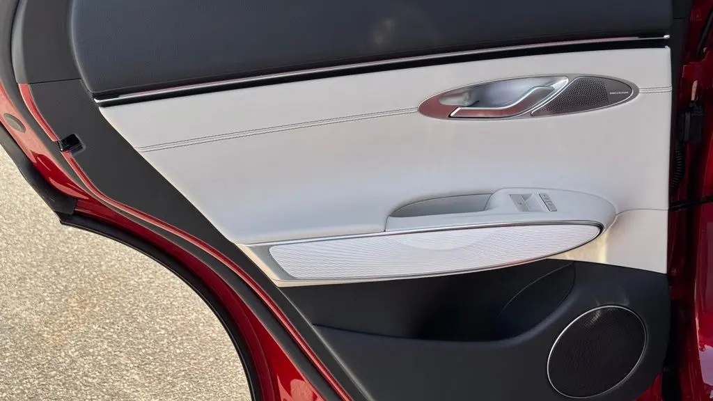 2026 Genesis GV70 2.5T Advanced
