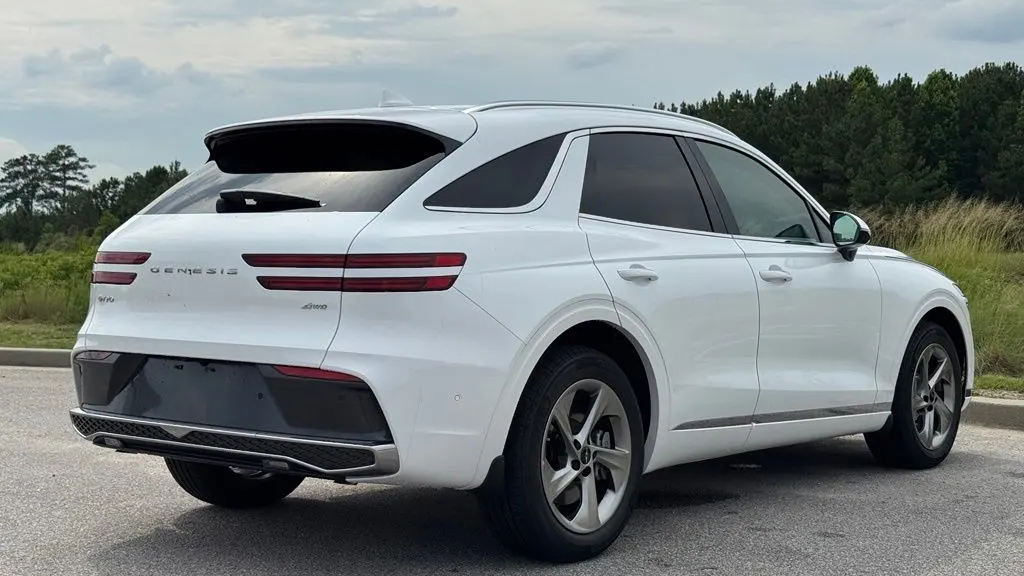 2026 Genesis GV70 2.5T Advanced