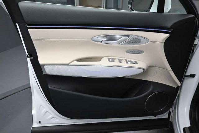 2026 Genesis Gv70 - $48,825