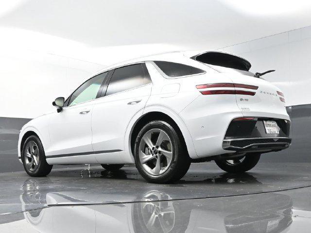 2026 Genesis Gv70 - $48,825