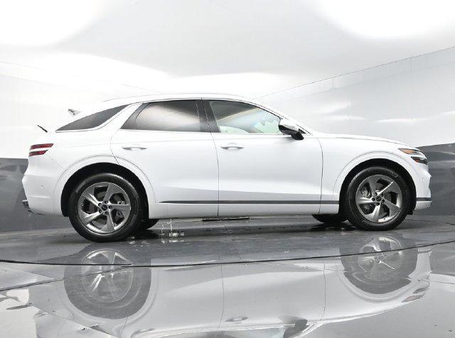 2026 Genesis Gv70 - $48,825