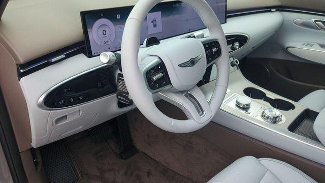 2026 Genesis GV70 2.5T Advanced