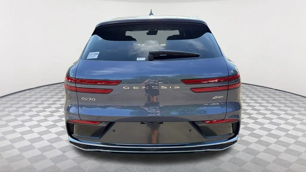2026 Genesis GV70 2.5T Advanced