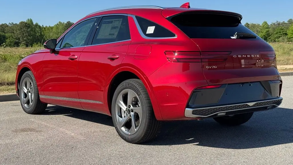 2026 Genesis GV70 2.5T Advanced