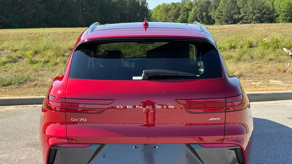 2026 Genesis GV70 2.5T Advanced