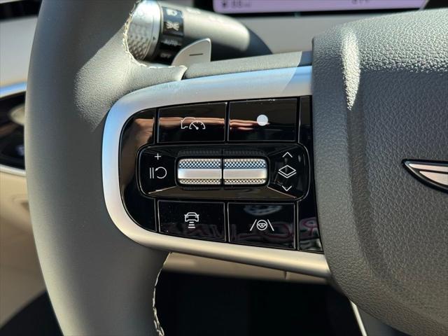 2026 Genesis Gv70 - $58,542