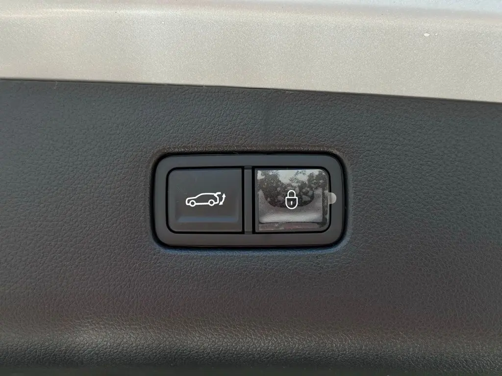 2026 Genesis Gv70 - $58,562